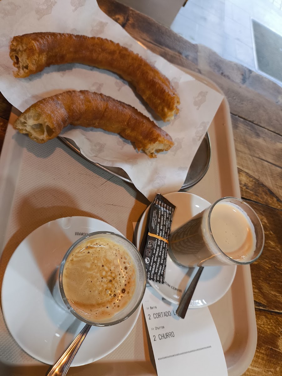 Cafetería La Pata Caliente-2