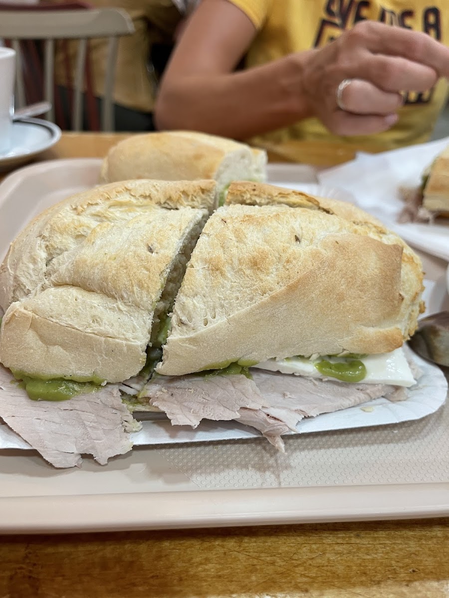 Cafetería La Pata Caliente-5