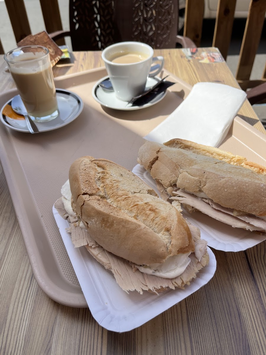 Cafetería La Pata Caliente-6